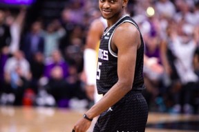 关于清晨萨克拉门托国王遗憾出局：CBA常规赛节点到来，更衣室稳定，心理建设被强调的信息-JINNIANHUI